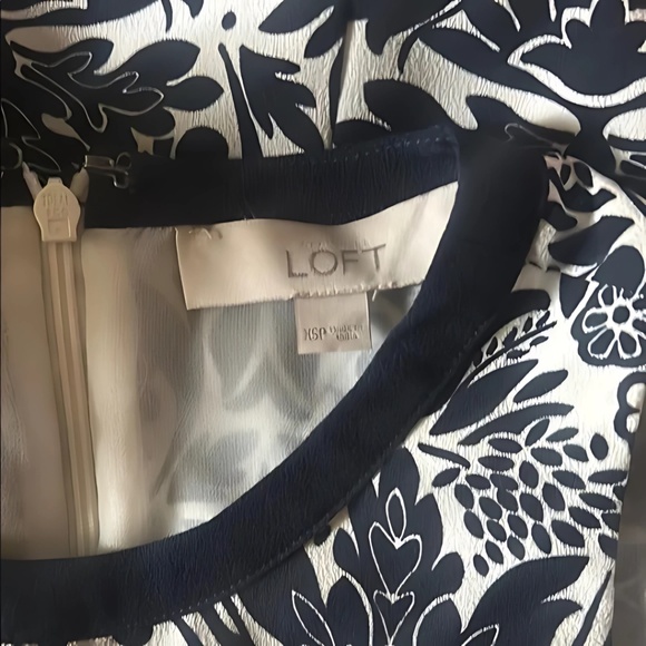 LOFT Sleeveless Shift Dress - Size XSP - Black & White Print - NWOT - Picture 4 of 4